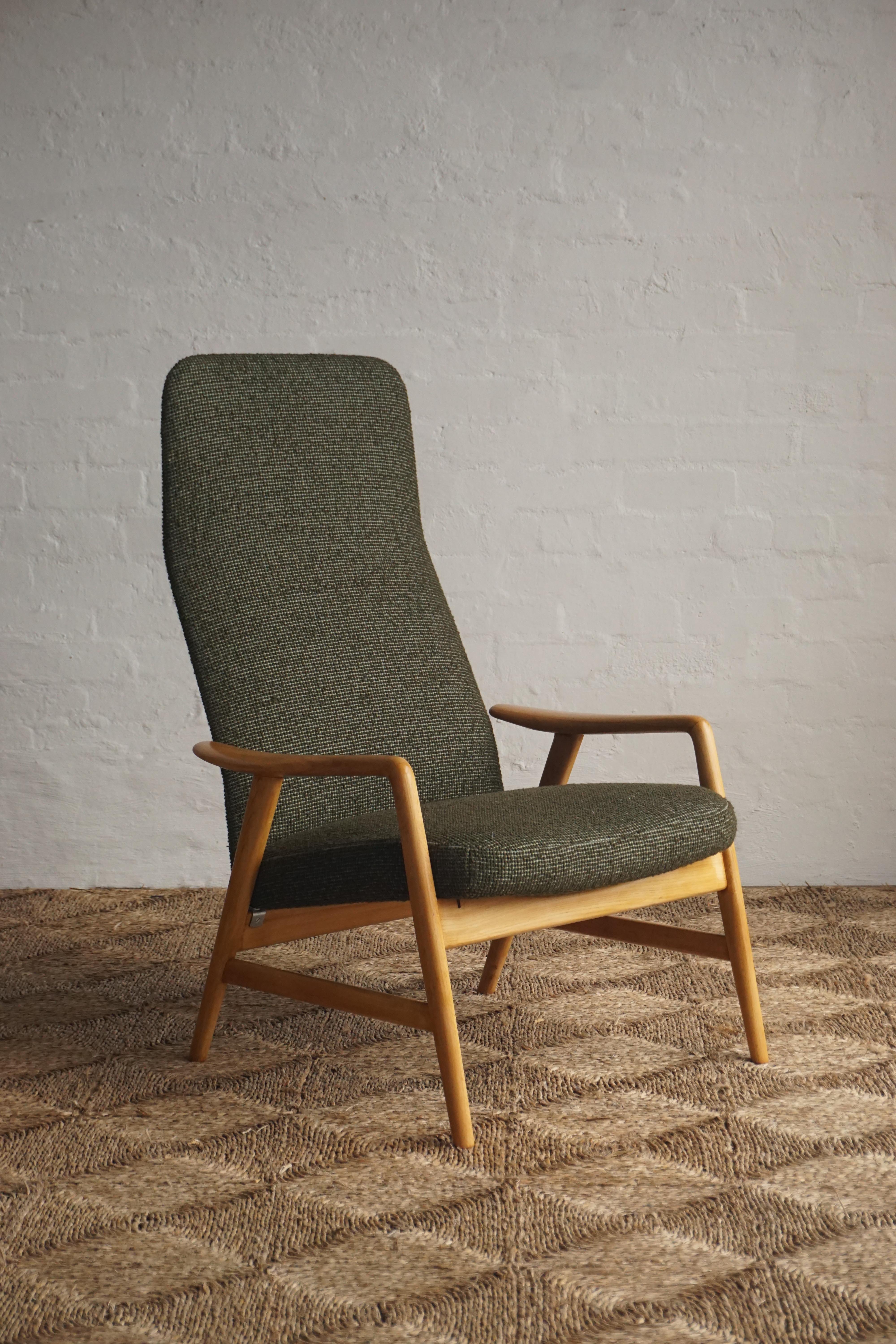 Fritz Hansen Contur chair コンターチェア Svensson Kontour Armchair- Fritz Hansen – Angelucci 20th Century