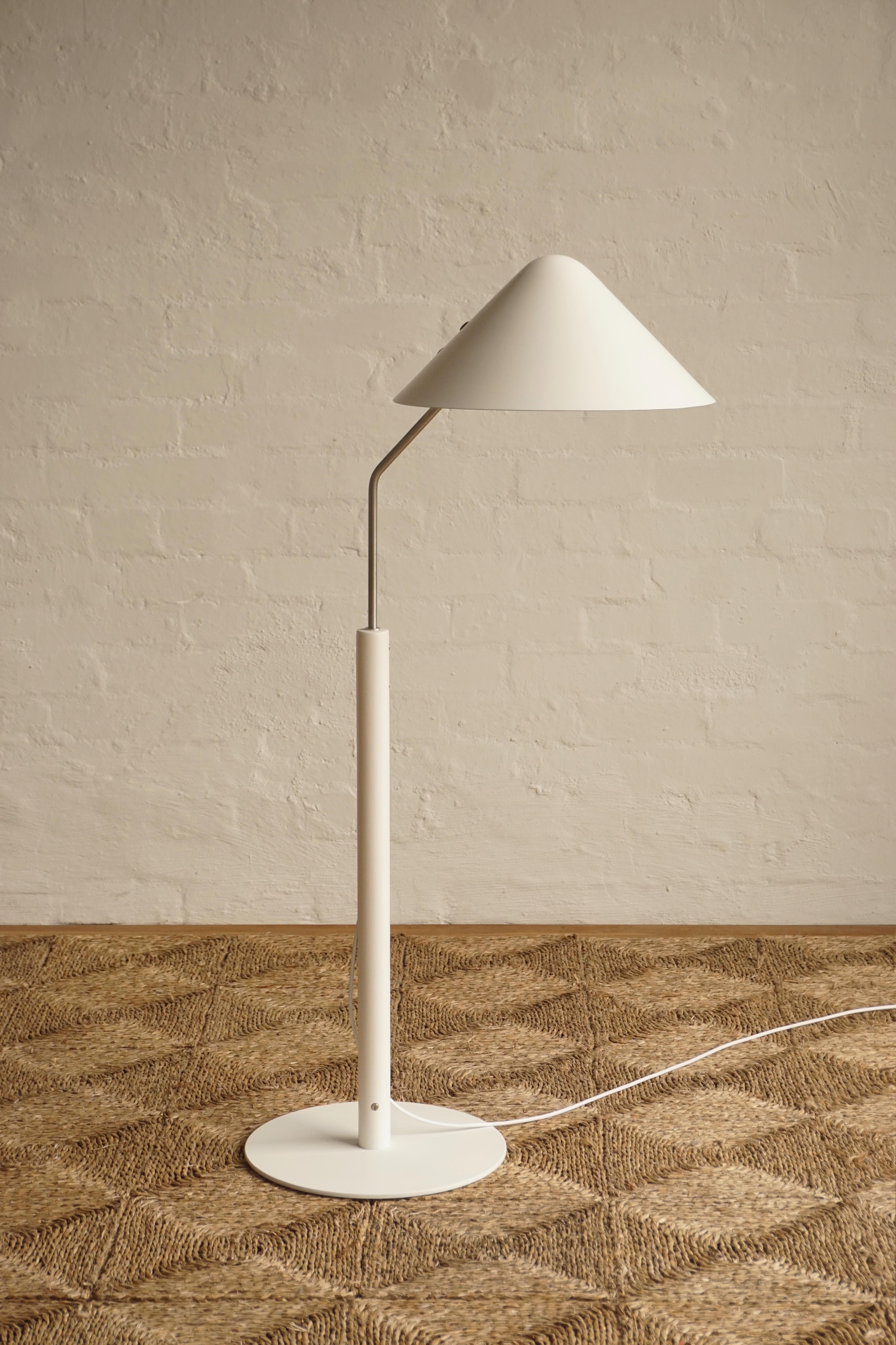 Pandul VIP Floor Lamp