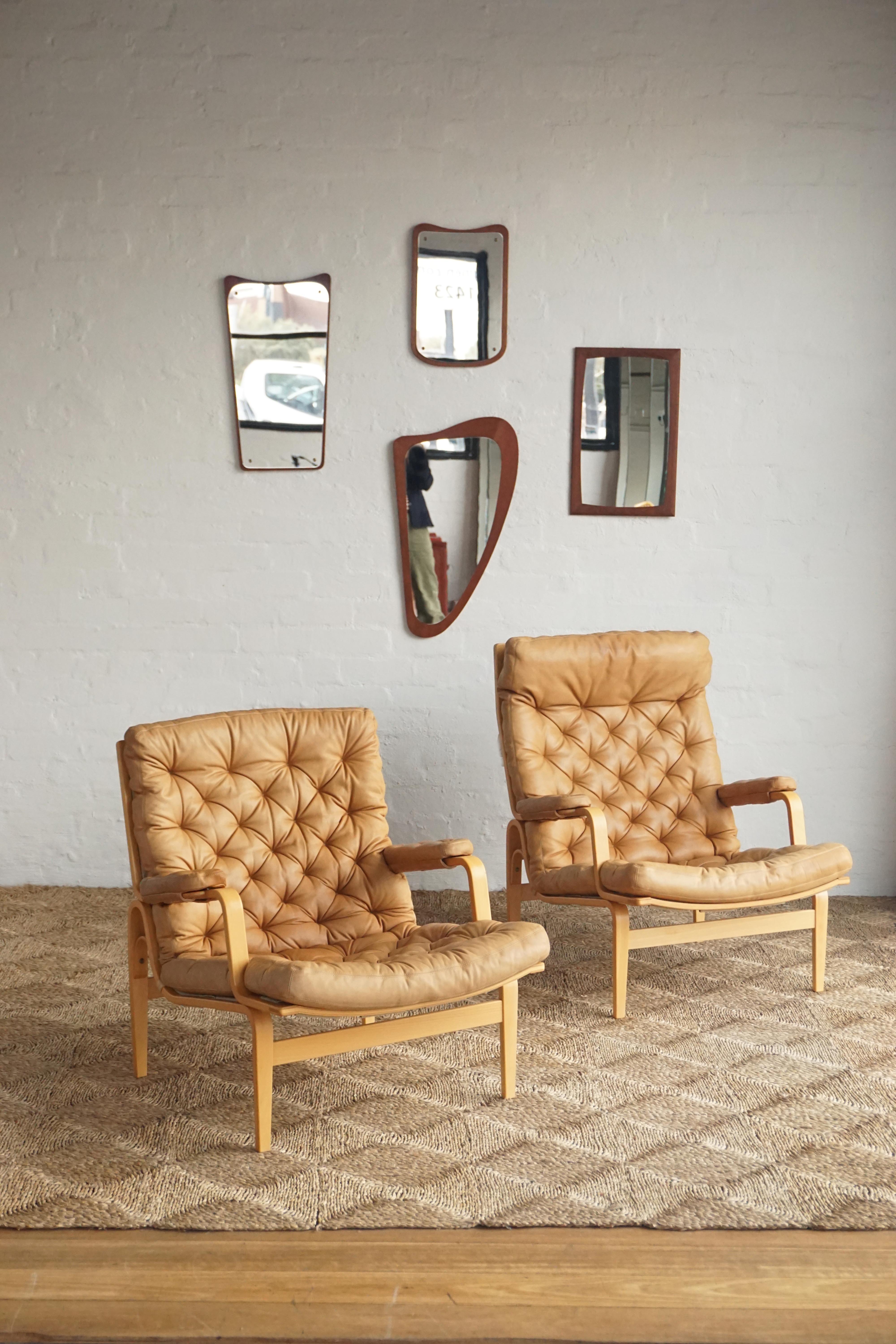 Pair DUX 'Ingrid' Lounge Chairs