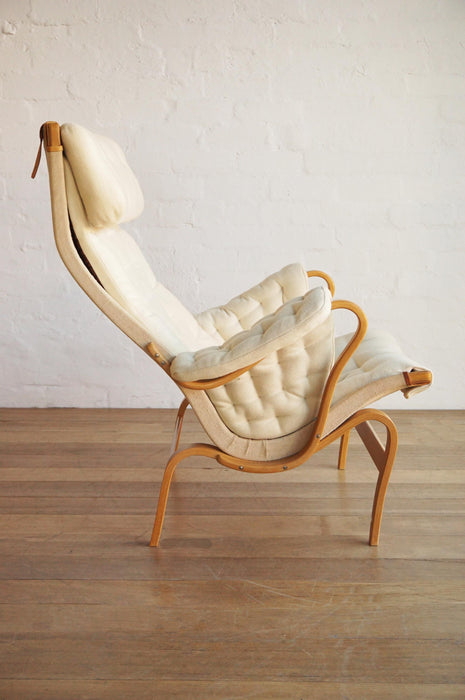 Pernilla Chair by Dux