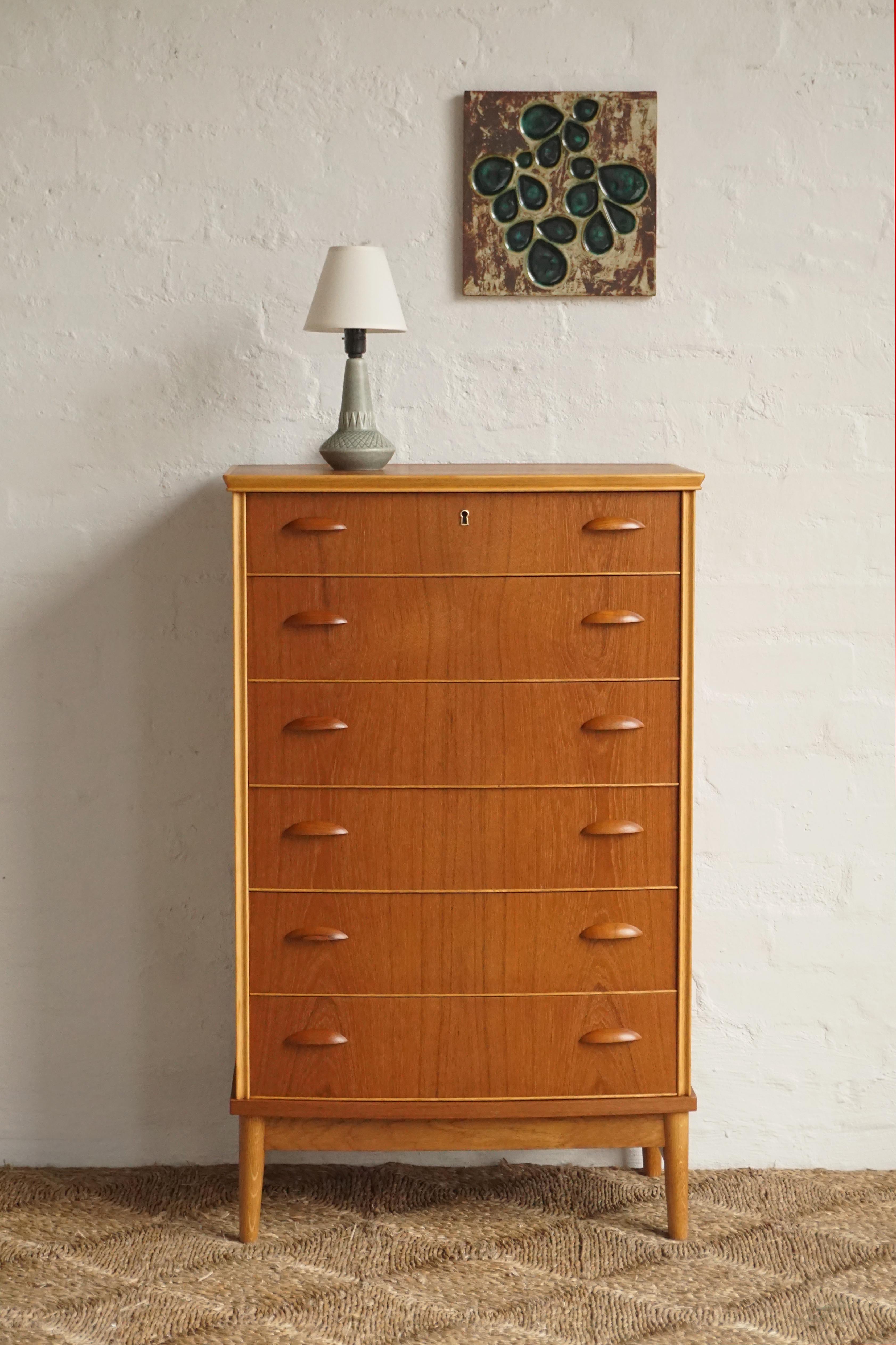 Teak & Oak Chest of Drawers