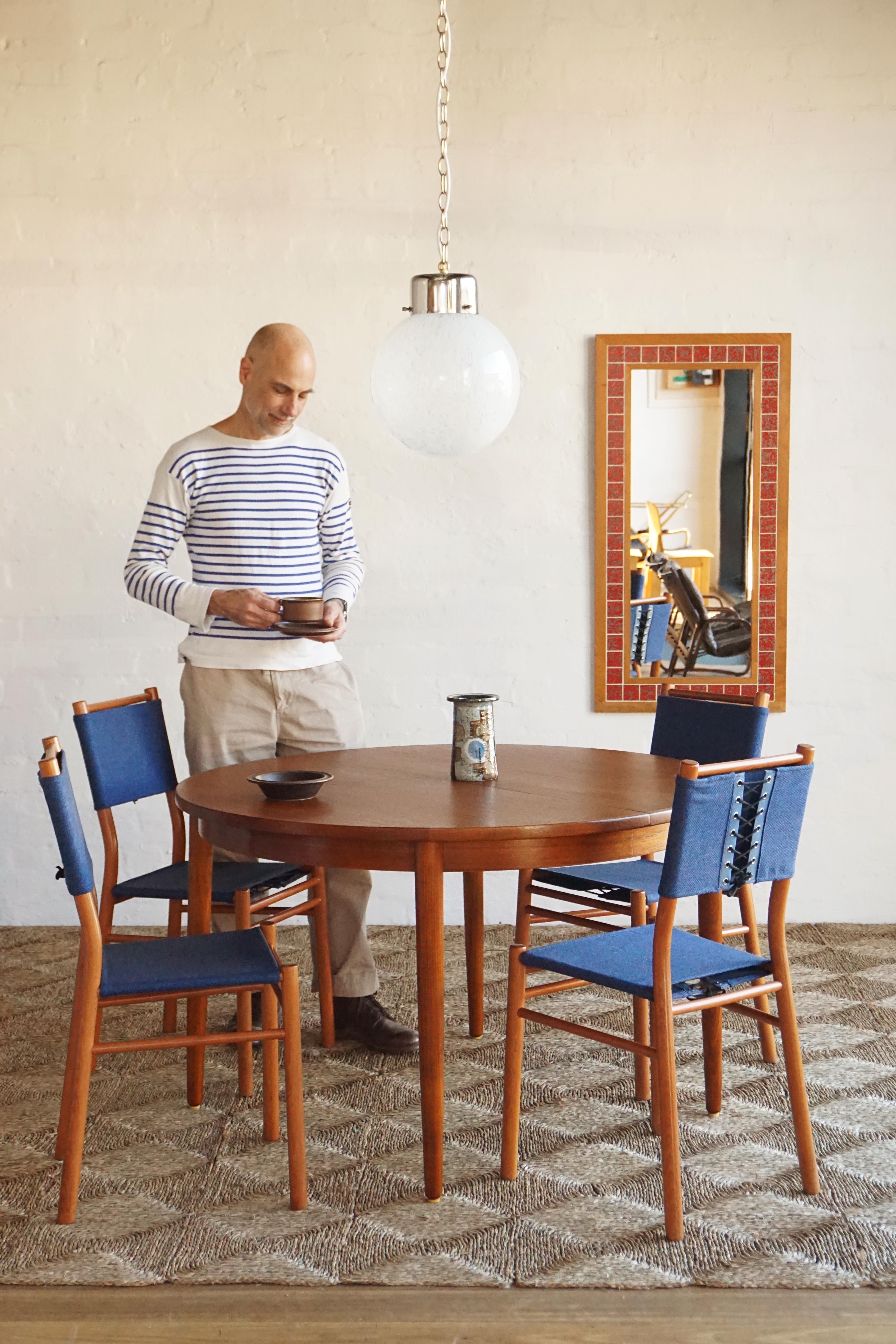 Extendable Teak Dining Table
