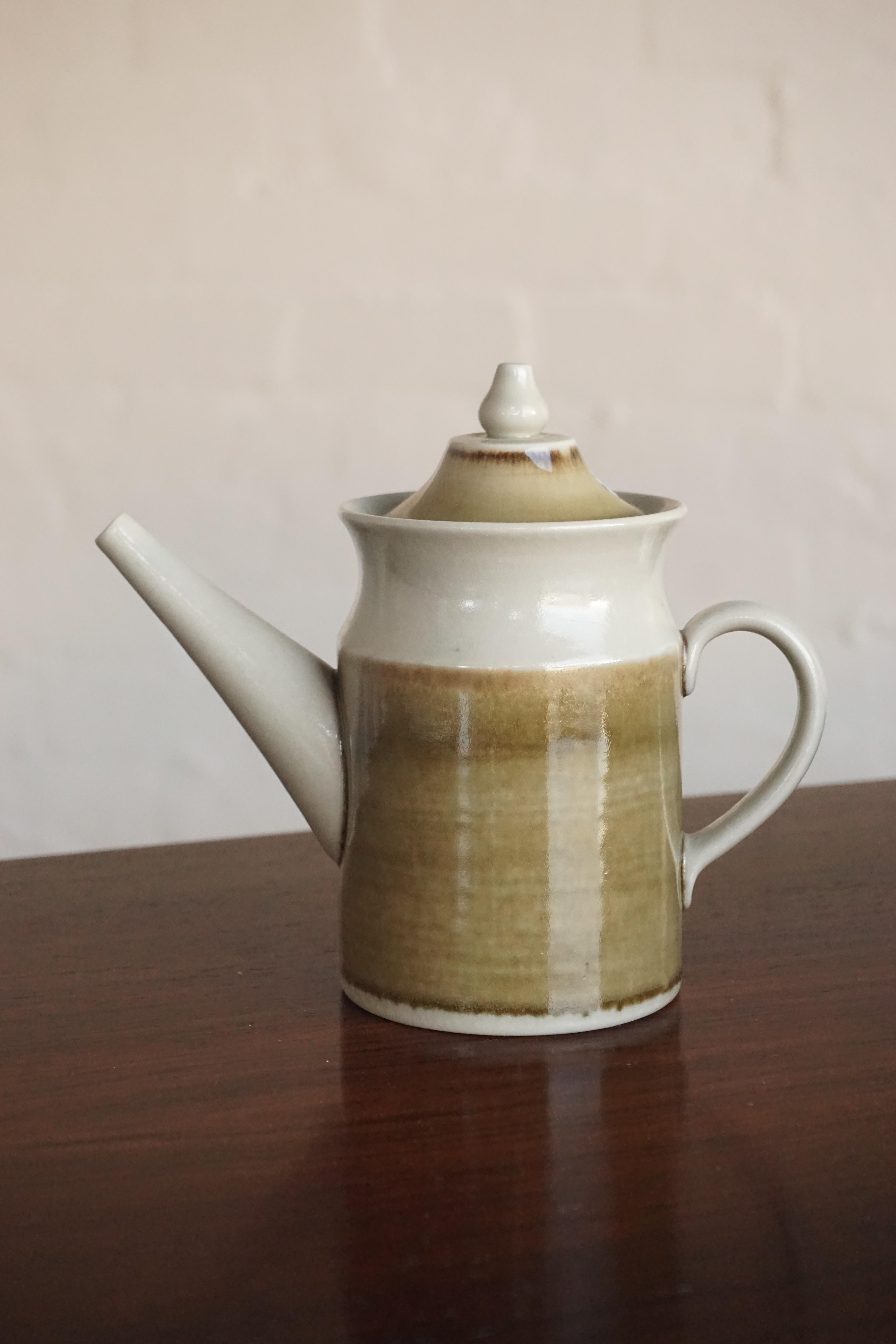 Hoganas Teapot
