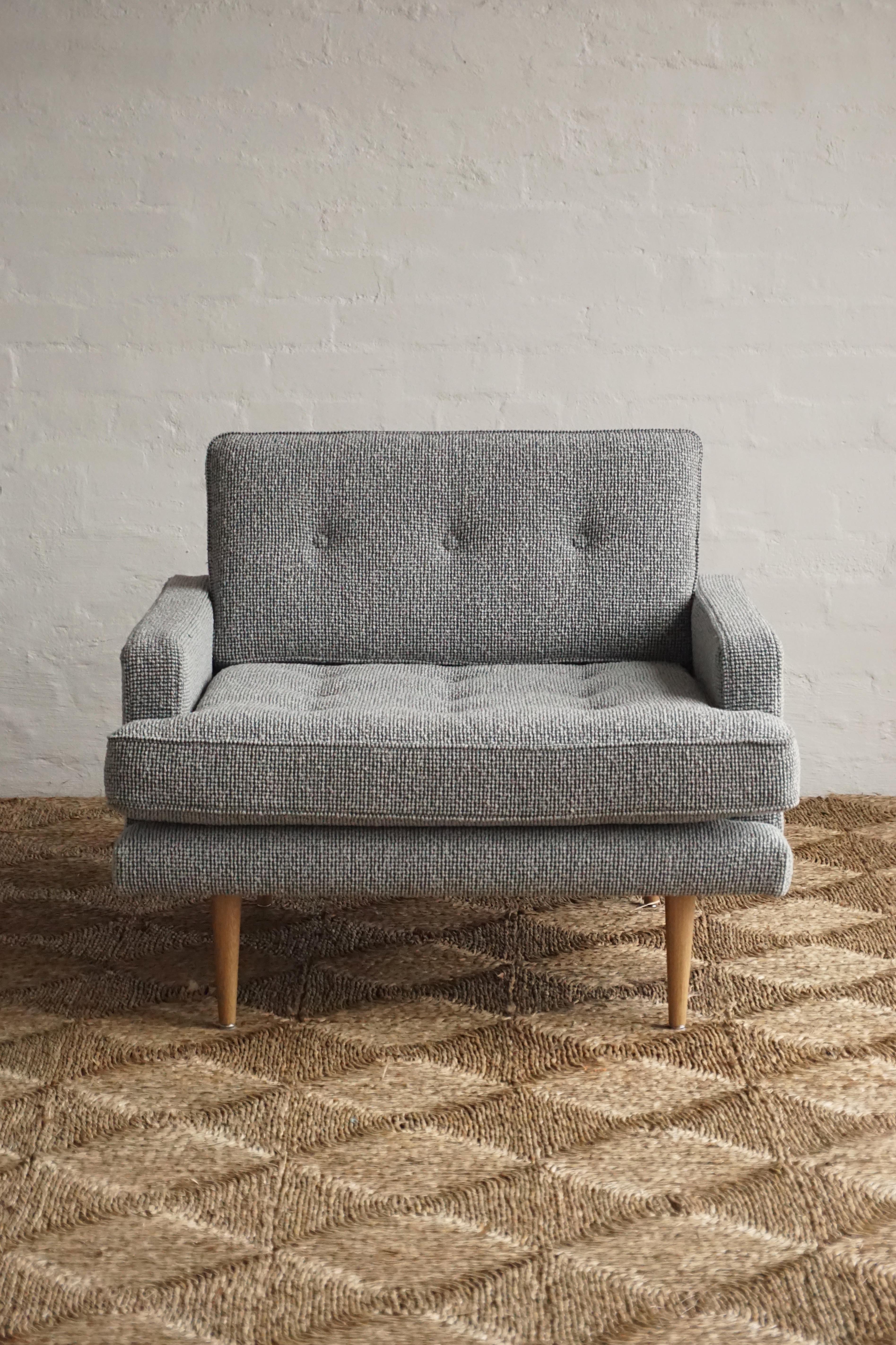 Hollywood Lounge Chair