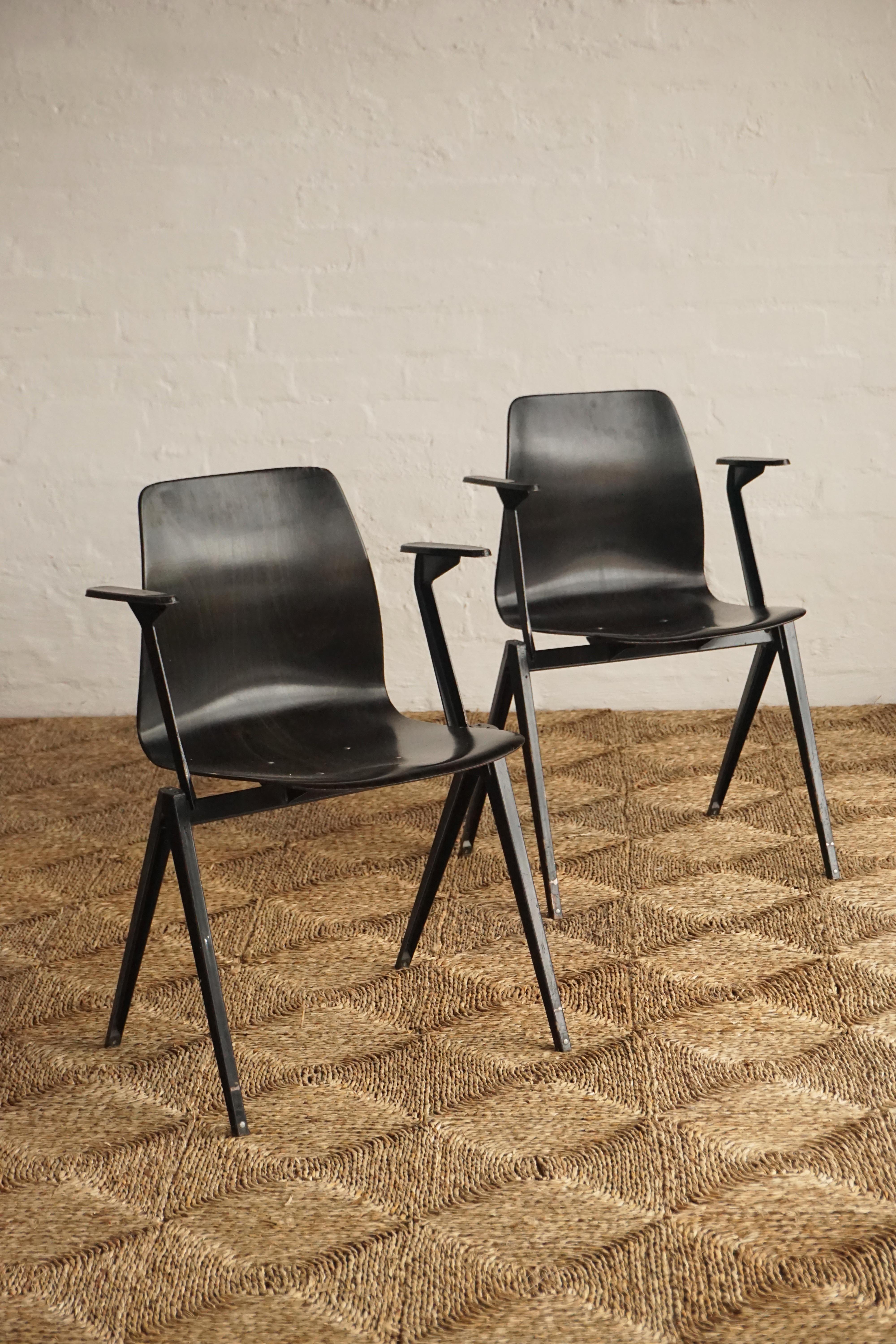Pair of Pagholz S22 Chairs w/ Armrests