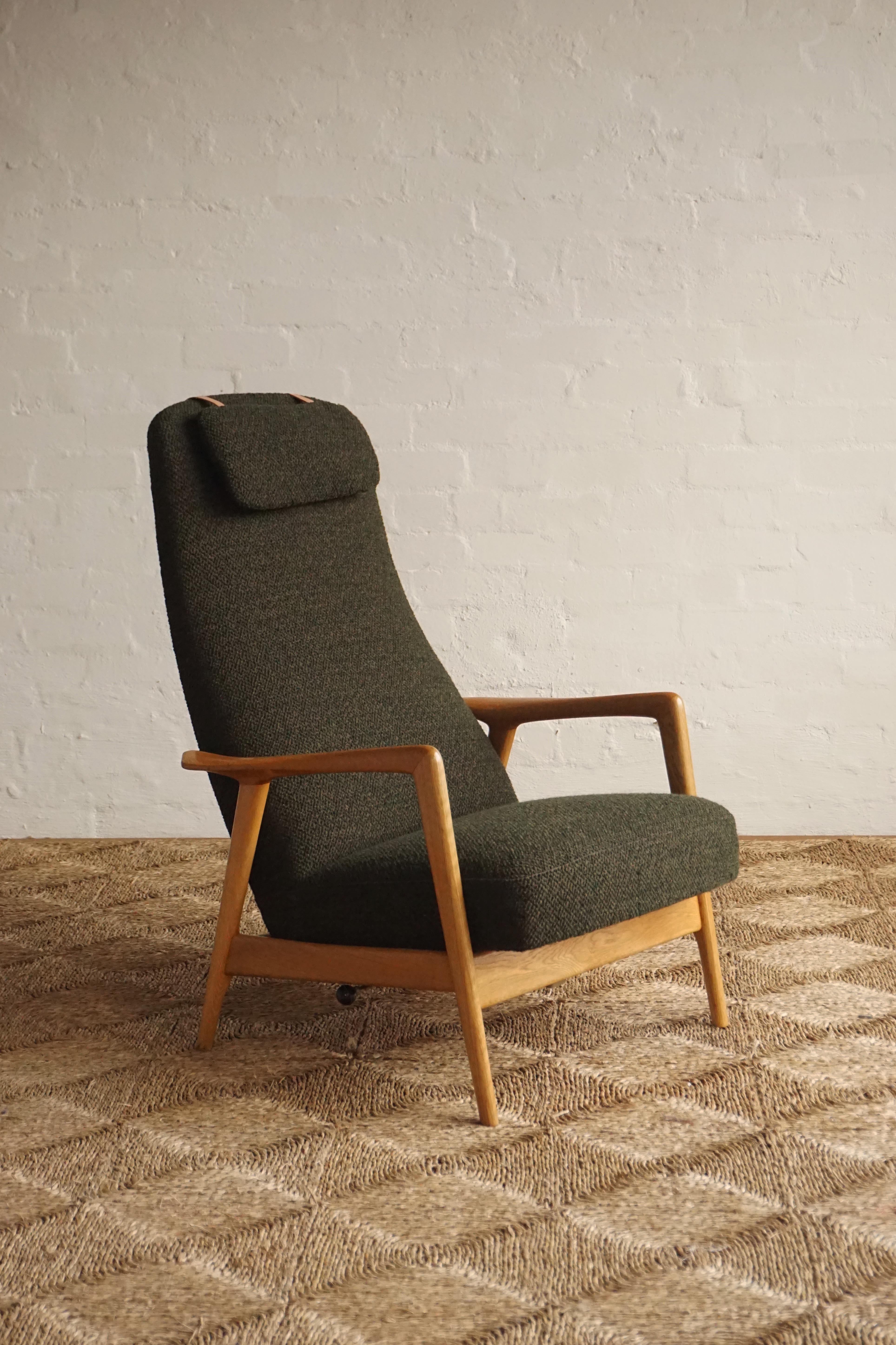 DUX Recliner