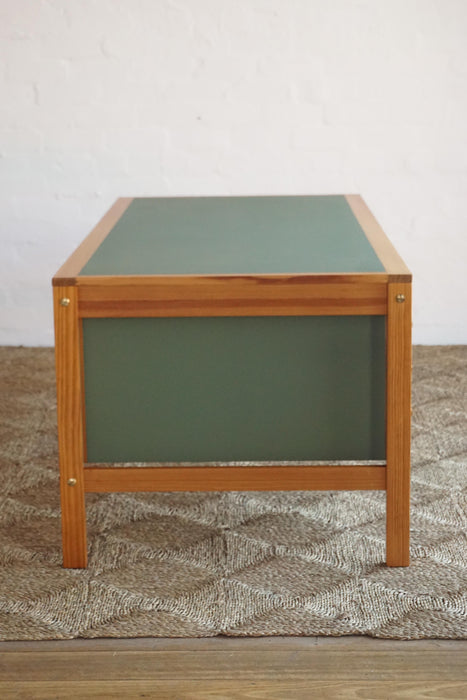 Bernt Petersen Desk