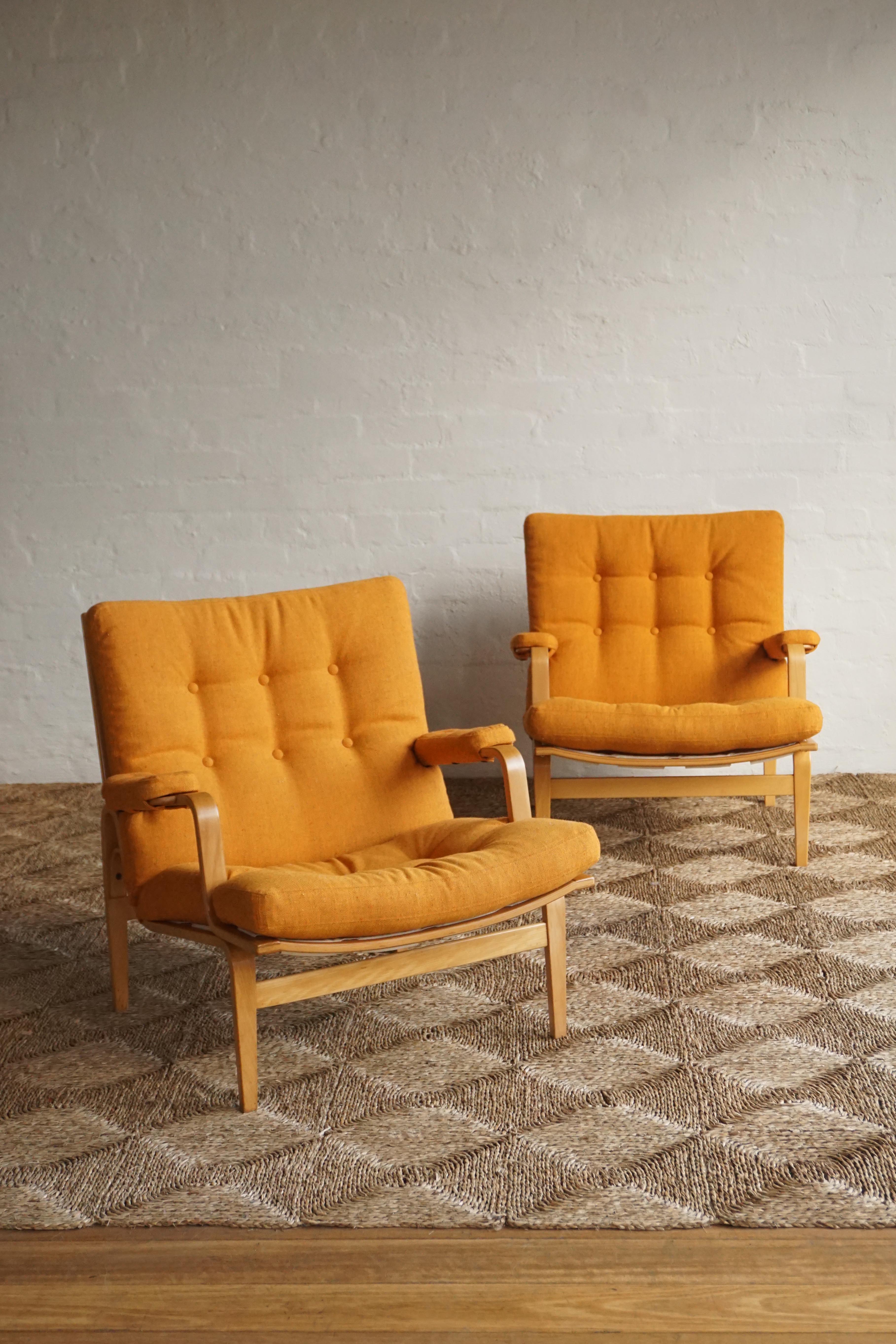 Pair of DUX lounge Chairs