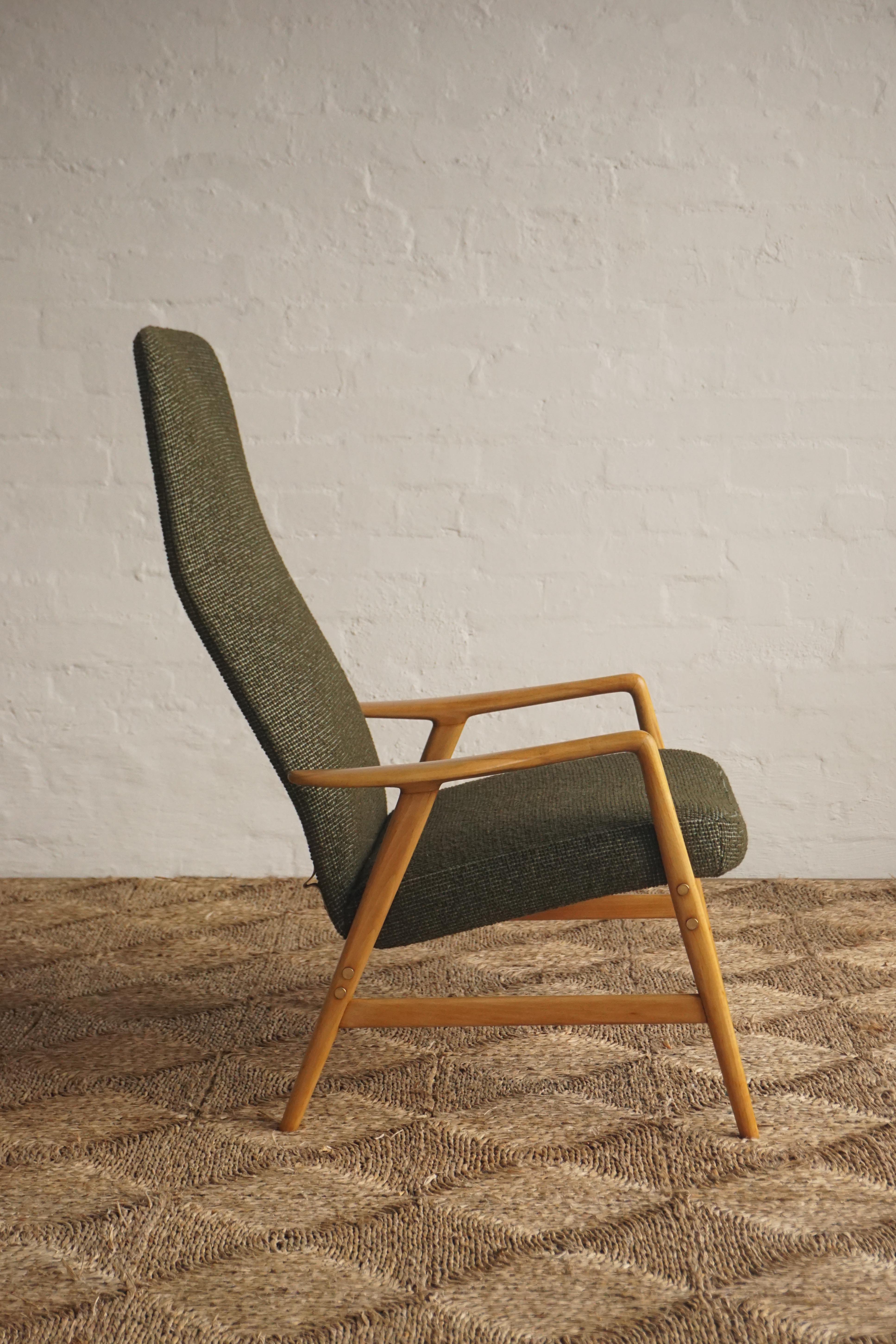 Svensson Kontour Armchair- Dux
