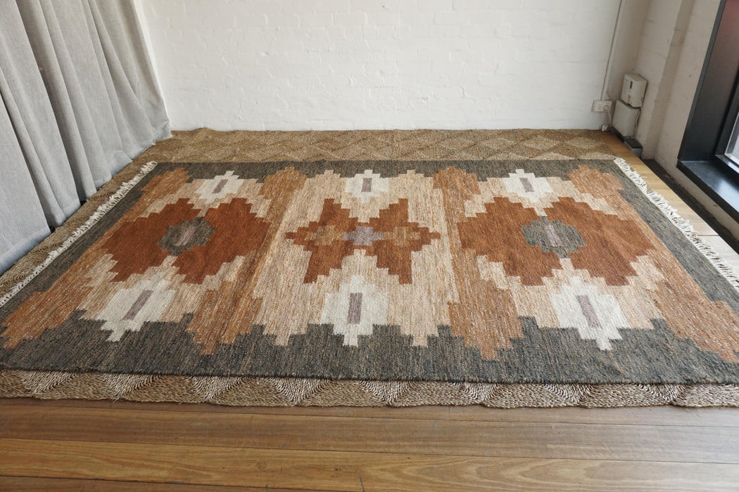 Large Rollakan Rug