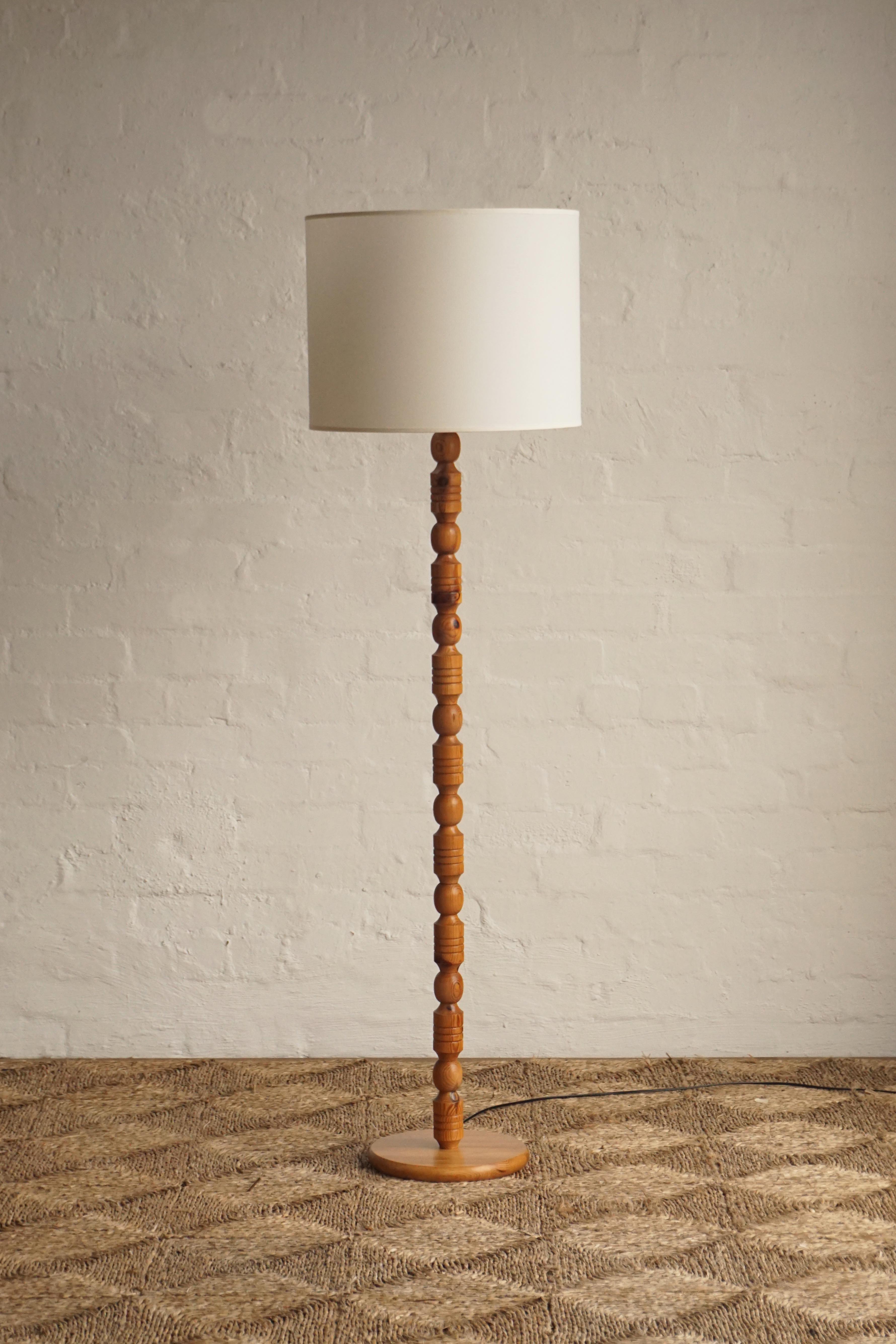 Scandinavian Pine Floor Lamp