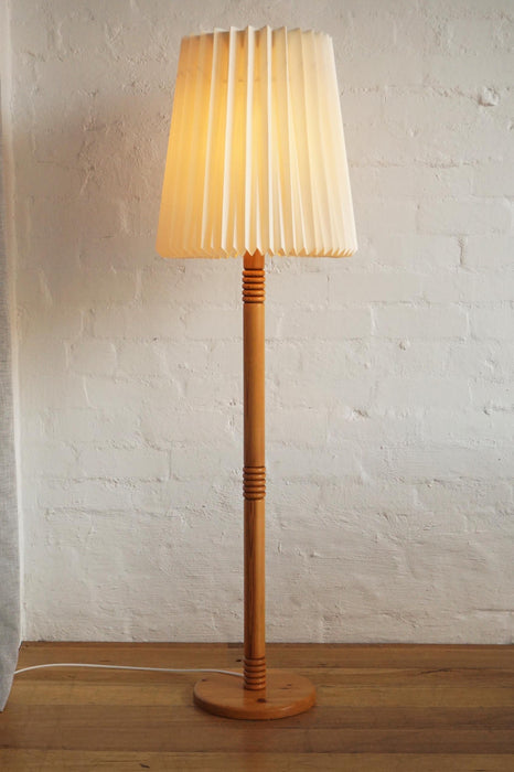 Pine Floor Lamp with Le Klint Shade