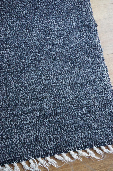 Flossa Rug- Plain Weave