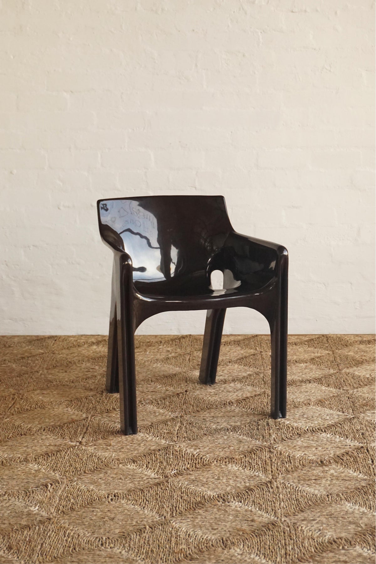 Magistretti 'Gaudi' Chair- Brown