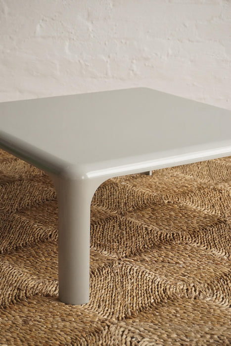 Magistretti 'Demetrio' Coffee Table